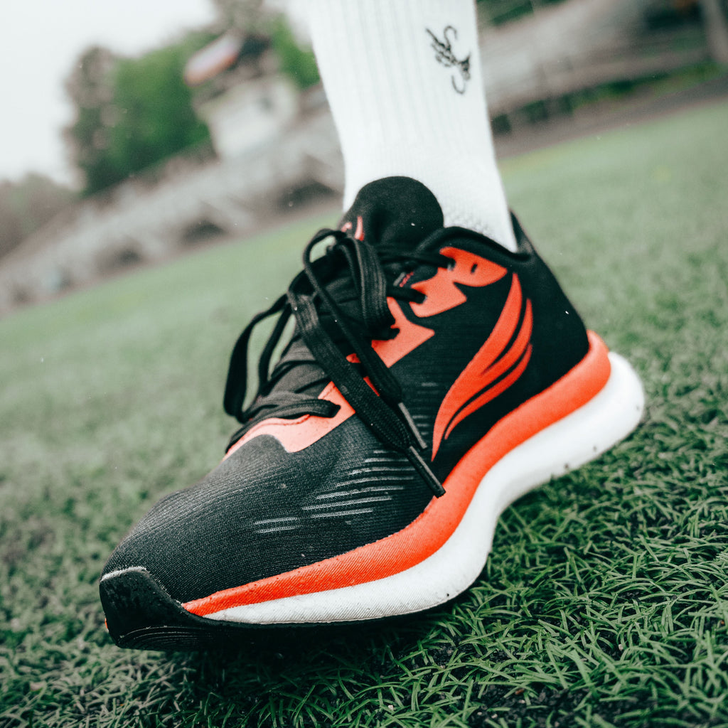 EQUUS Black Men Running Shoe